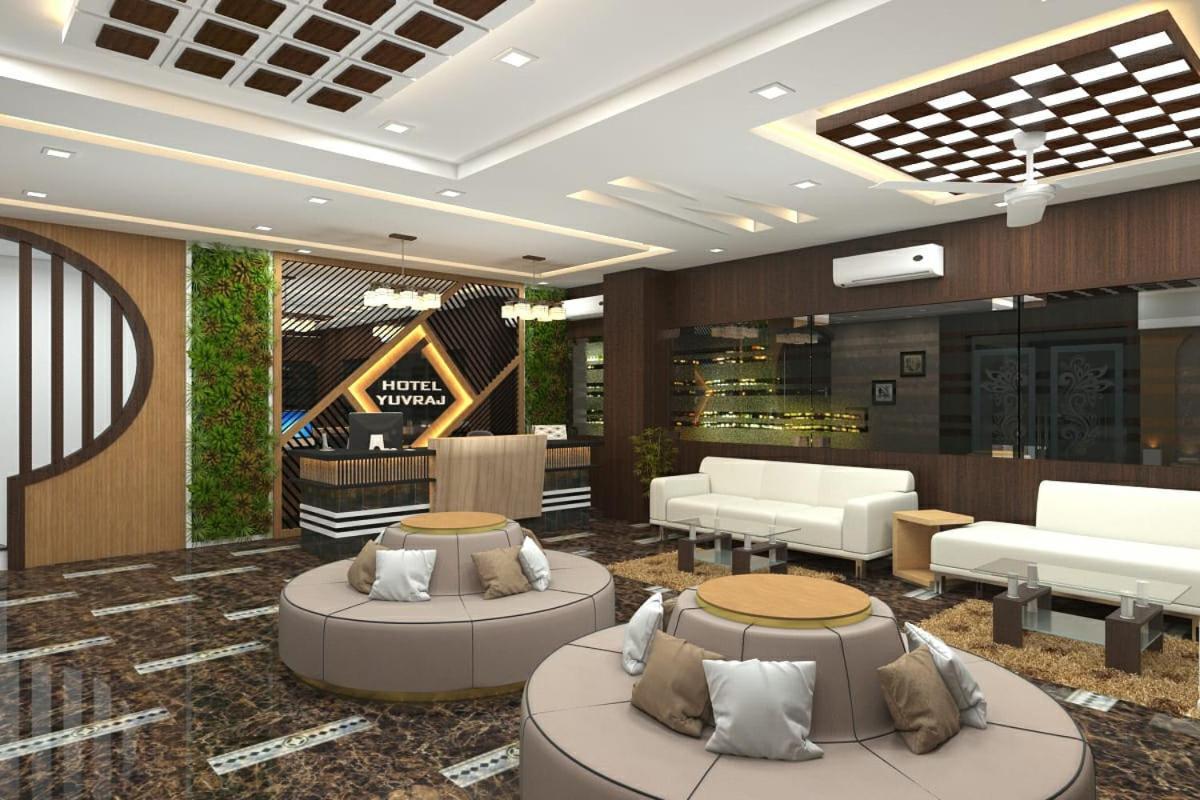 Hotel Yuvraj Grand Jabalpur Buitenkant foto